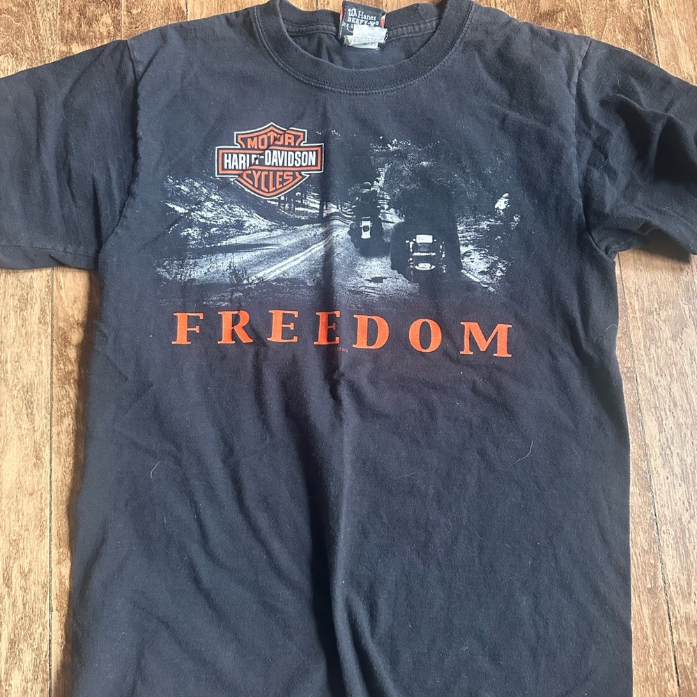 Harley-Davidson Black Tee with Orange 'FREEDOM' Graphic